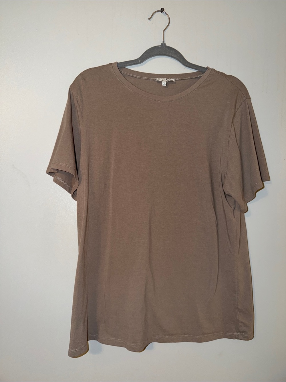 Fashion Nova Taupe Crew Neck Short Sleeve Tee